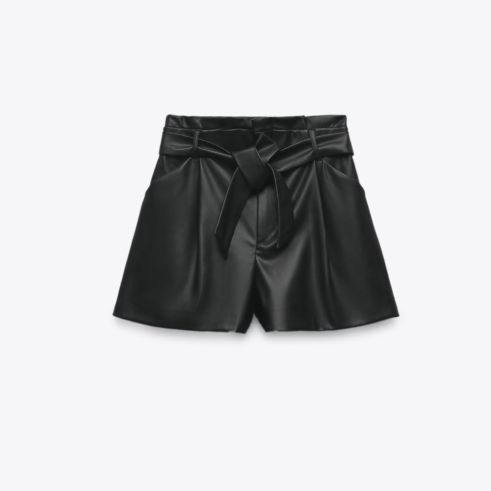 Zara belter faux leather Elegant Black Women's Shorts medium